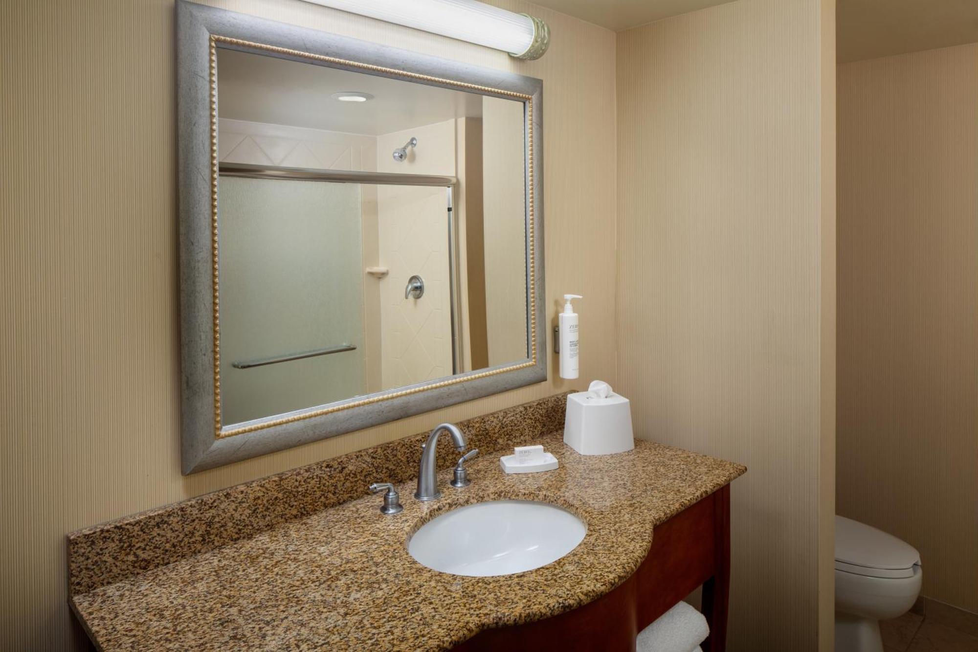 Hampton Inn & Suites Mystic Exterior foto